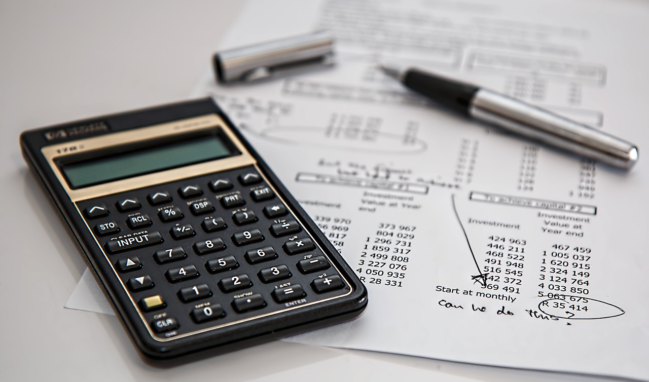 Navigating Your Senior Finance Career: Top 5 Steps Before Job Hunting in 2023